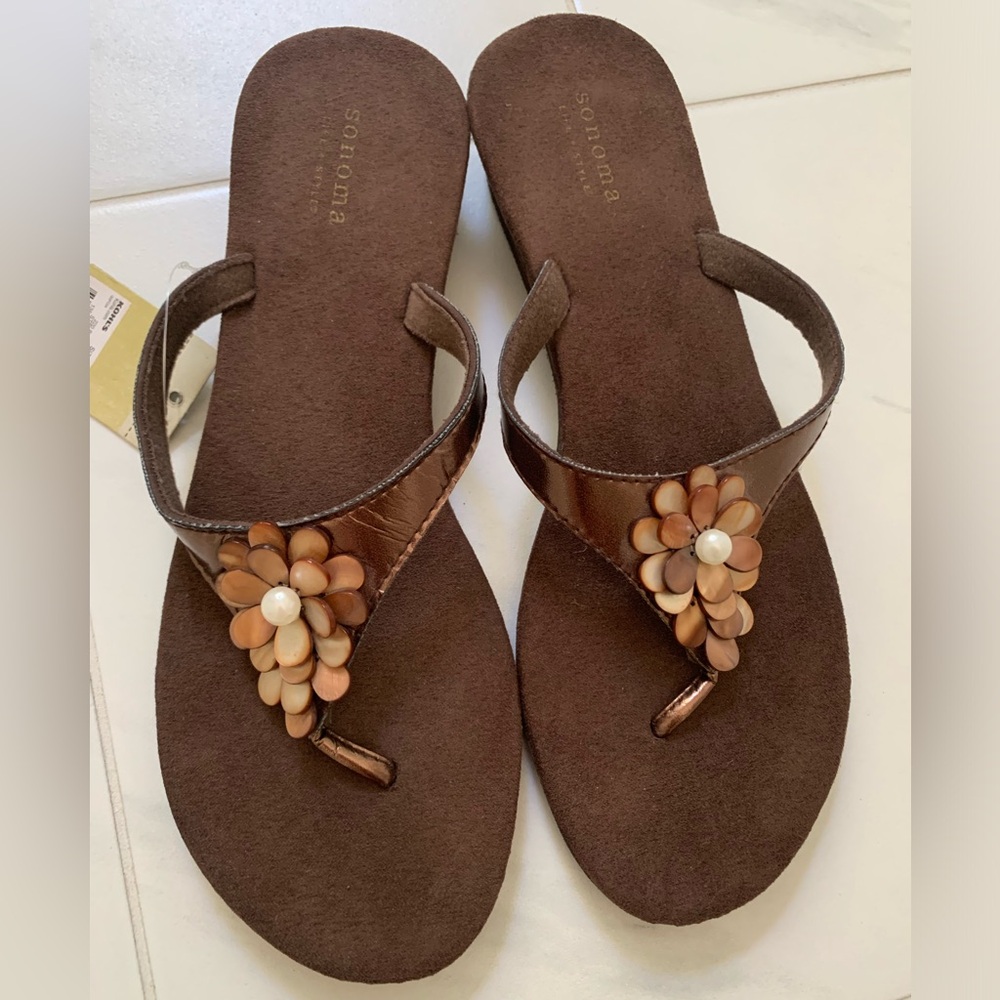 Sonoma Life and Style brown suede beaded sandal thong flip flop NWT